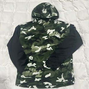NIKE DRI-FIT CAMO ( green & black) HOODIE KANGAROO POCKET SIZE XL YOUTH